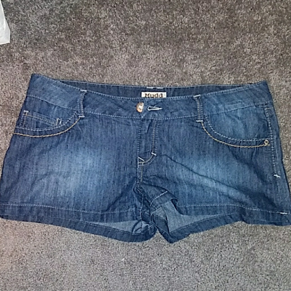 MUDD short pants